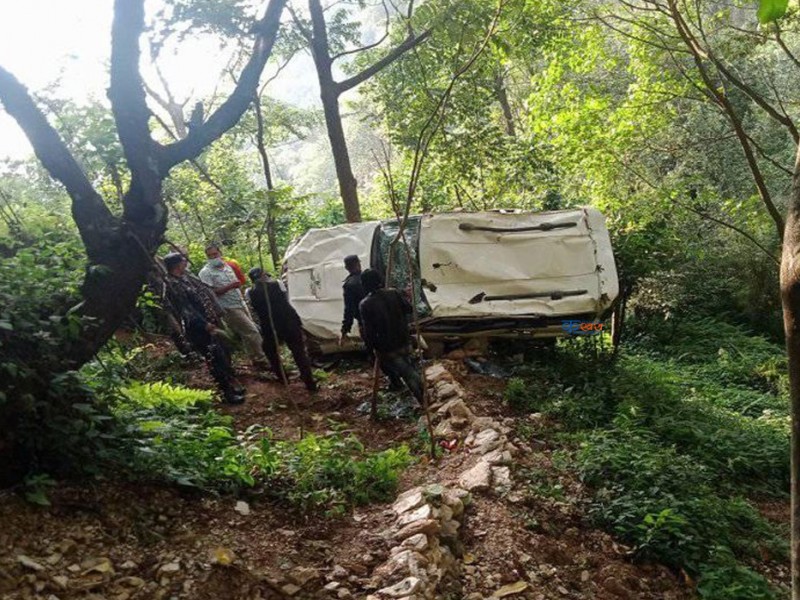 जिल्ला समन्वय समितिको गाडि दुर्घटना